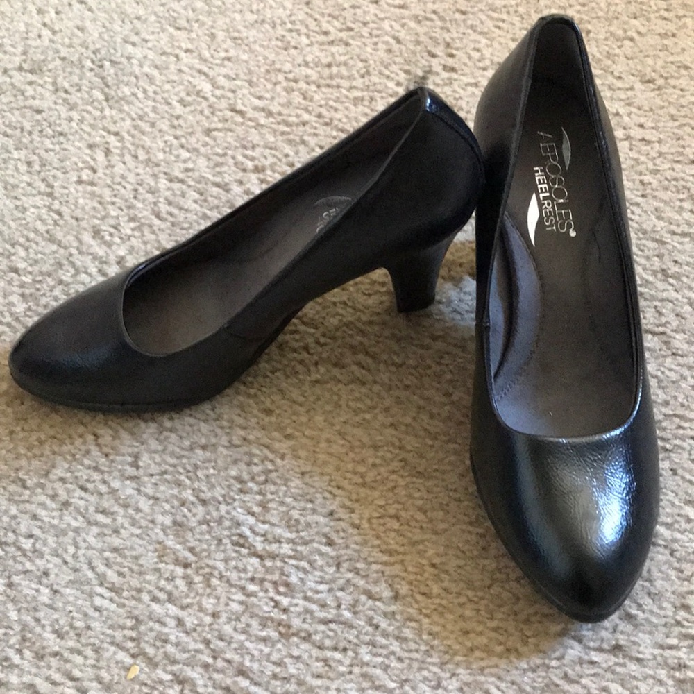 Aerosoles black heels